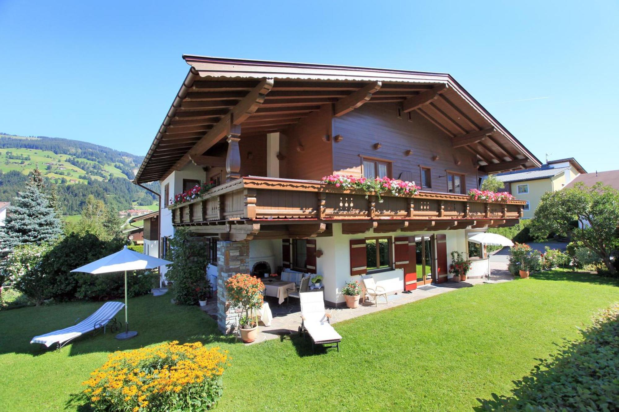 Landhaus Bachler Бриксен-им-Тале Экстерьер фото